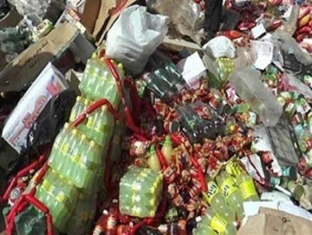 کشف 3 میلیاردی مواد غذایی تاریخ گذشته در چالوس