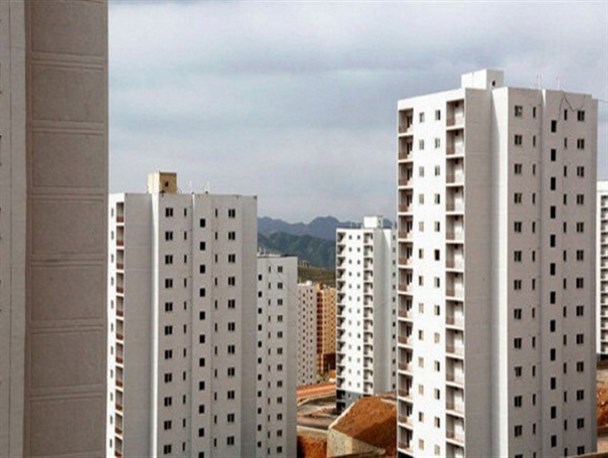 ثبت نام بیش از ۱۳۰ هزار نفر در طرح نهضت ملی مسکن کرمانشاه/ در داخل شهر برای اجرای پروژه‌ها زمین وجود ندارد