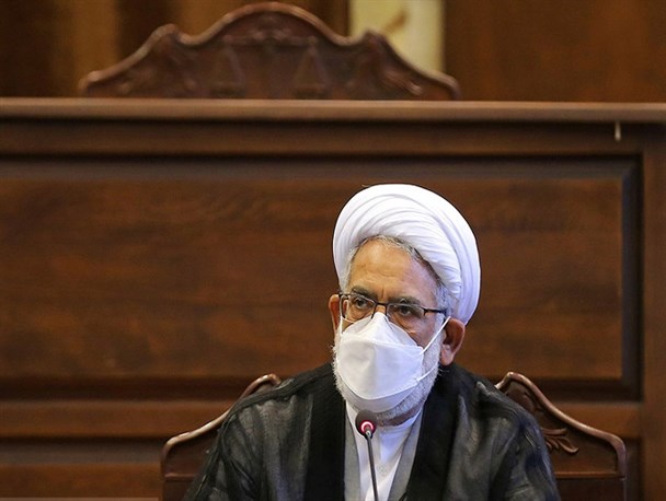 کولبرها در بازارچه های مرزی شاغل شوند/سودکولبری در جیب قاچاقچیان