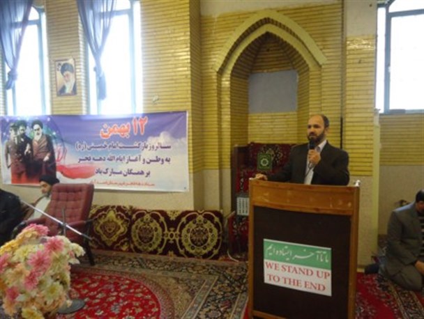 انقلاب اسلامی ایران نشأت گرفته از مکتب اسلام است