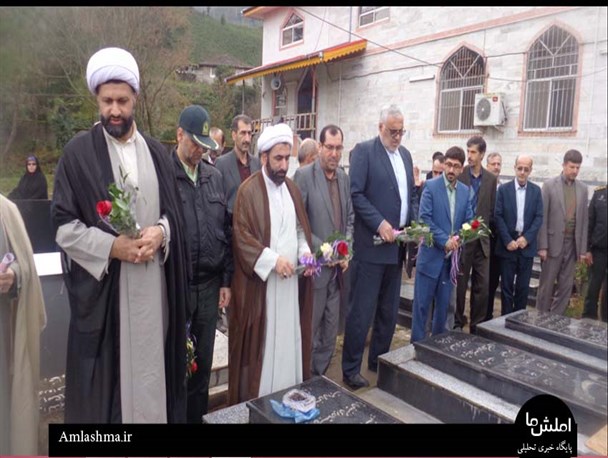 گلباران مزارشهدای رانکوه در اولین روز دهه مبارک فجر