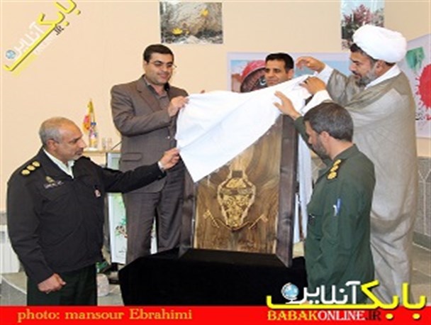 اثر هنری بسیار زیبای «انقلاب اسلامی» در شهربابک رونمایی شد +عکس