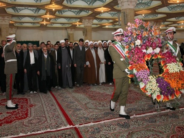 ملت ایران ملتی متحد و دارای توکل و ایمان هستند