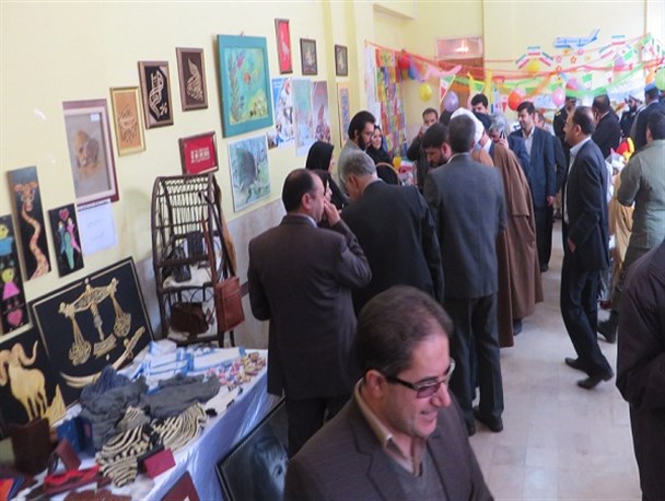 گزارش تصویری / مراسم افتتاح نمایشگاه ویژه دهه فجر