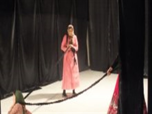 هنرمند رسالتش ایفای نقش و خدمت به هنر دوستان است/راه اندازی اجراهای عمومی،یک آشتی هنری بین مردم و هنرمند است