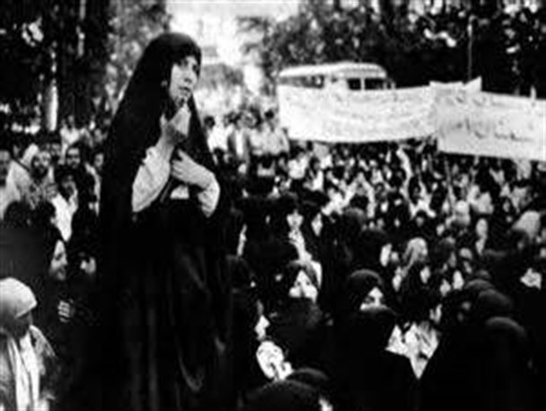 زنان پرچم داران انقلاب اسلامی هستند/ انقلاب به زنان ایرانی جرأت، جسارت و شجاعت بخشید