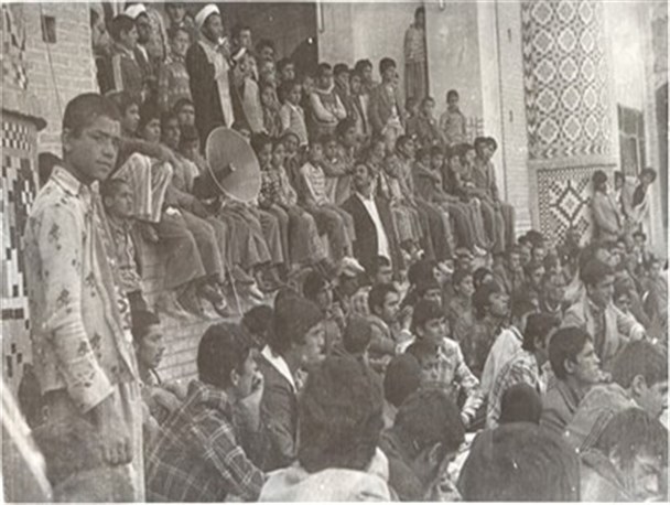 یک عکس، یک روایت/بهمن ۵۷ در آران و بیدگل