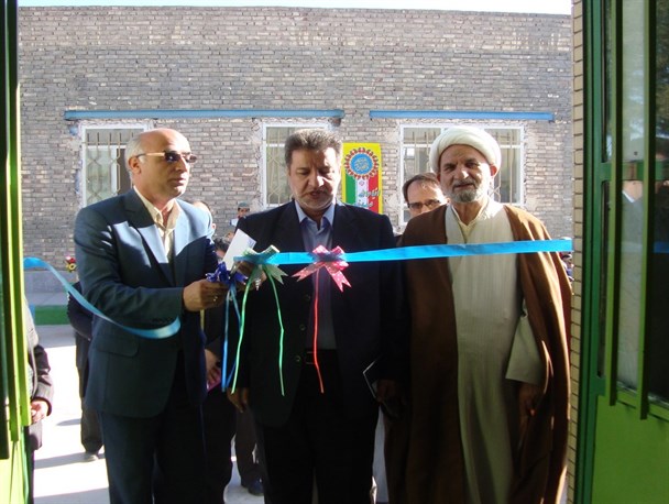 فاز دوم استاندارد سازی سیستم های گرمایشی مدارس بشرویه افتتاح شد