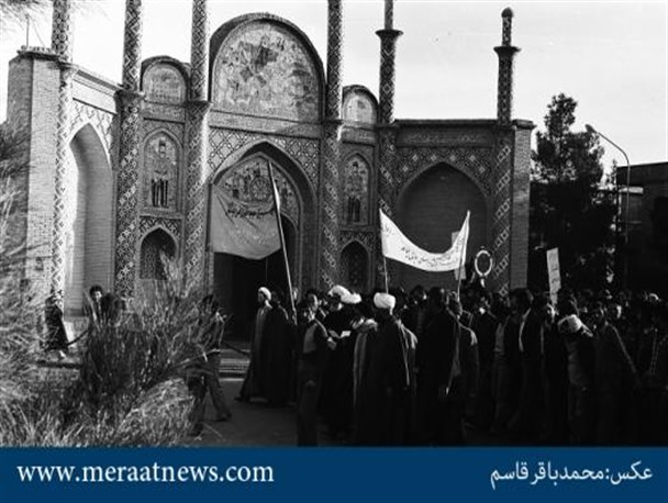 عکس های کمتر دیده شده از روزهای انقلاب 57 در سمنان