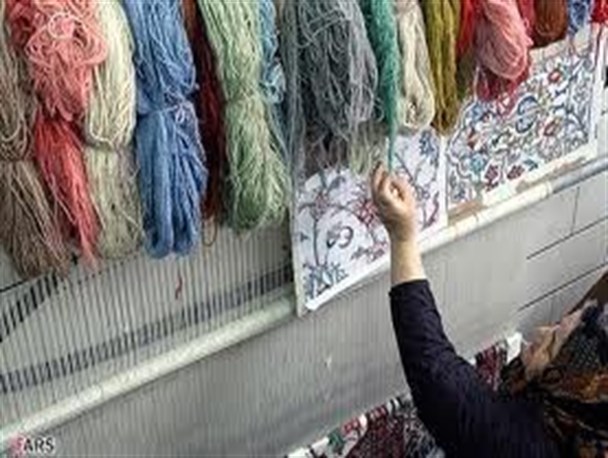 تعداد قالیبافان بیمه شده بیش از میزان اعتبارات است/ لزوم شناسایی قالیبافان واقعی