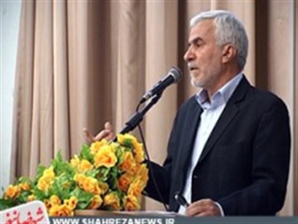در سفر وزیر نیرو به شهرضا مشکلات آب آشامیدنی پیگیری می‌شود