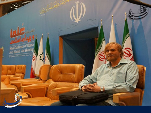 رهبر انقلاب در پیامشان به جوانان غربی به زیبایی واقعیت های اسلام را مورد اشاره قرار دادند/ بی دین ها هم با این نامه متحول می شوند