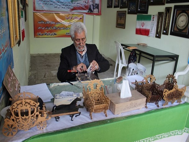 شهرستان قرچک می تواند در آینده ای نزدیک قطب صنایع دستی پایتخت باشد