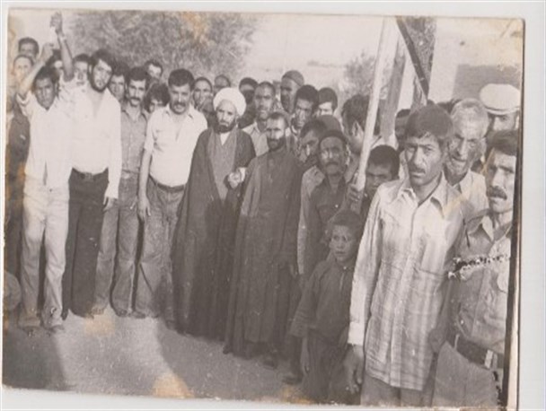 عکس های دیده نشده از تظاهرات مردم ماهنشان دردوران انقلاب
