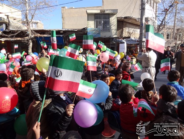 مراسم کاروان شادی با حضور هزار کودک صحنه ای برگزار شد / تصویر
