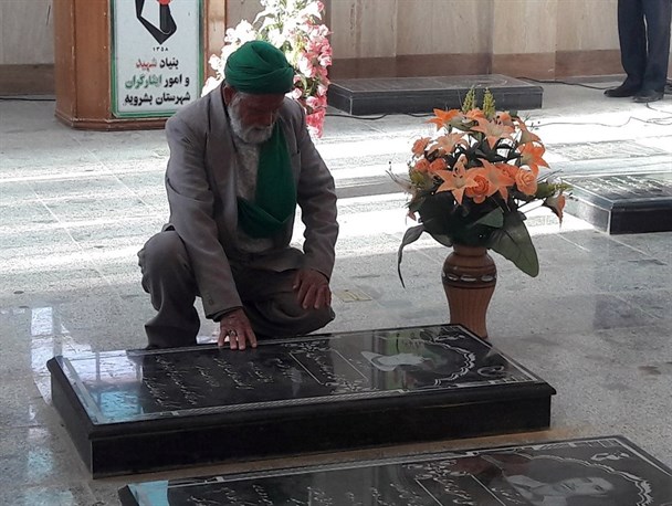 مسئولان بشرویه عهدی دوباره با آرمان های شهدا بستند+تصویری