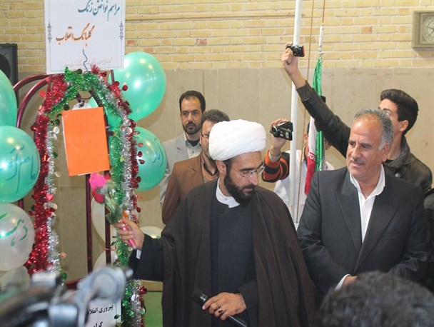 زنگ «گلبانگ انقلاب» در مدارس شهرستان درمیان طنین انداز شد +تصاویر
