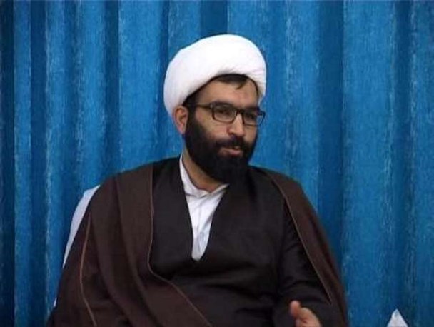 آقای هاشمی در فتنه 88 وقتی عکس امام پاره شد چرا از امام و بیت امام حمایت نکردید؟/چرا بیت امام را پشتوانه نیت پلید خود قرار می دهید؟