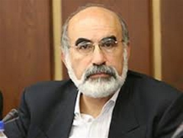 بستن قرارداد هایی که به توان داخلی پشت پا زده است/ احترام یک کشور به پیشرفت علوم آن بستگی دارد