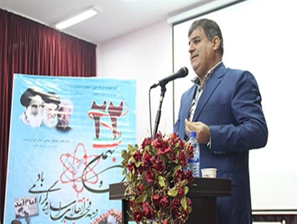 اجرای طرح بازخوانی اهداف انقلاب اسلامی در مدارس همدان