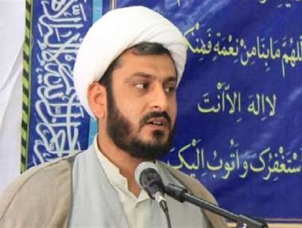 با روح انقلابی می توان حتی با دست خالی در مقابل بزرگترین ظالمان و مستکبران ایستاد