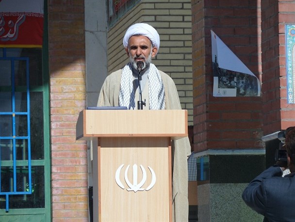 اقتدار و عزت جمهوری اسلامی ایران همراه با ولایت این رمز پیروزی است
