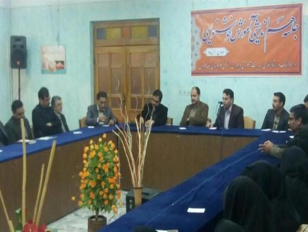 برگزاری جلسه هم اندیشی هنر خوشنویسی با هدف ارتقا خوشنویسی در فردوس+ عکس