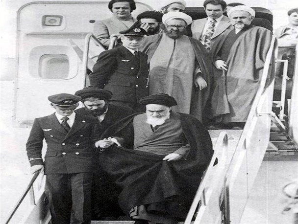 مرور تمام اتفاقات رخ داده در بهمن 1357+تصاویر