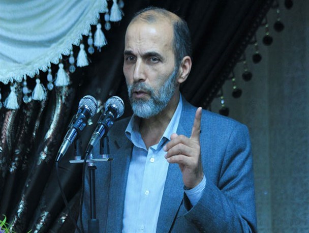 دشمن با تمام توان آمده تا جوانان را به انحراف بکشاند/به دنبال تشکیل 100 هزار خانه قرآنی در کشور هستیم