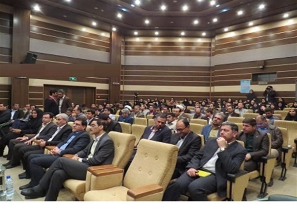زنان در برابر ناهنجاری های اجتماعی بیشتری نسبت به مردان قرار می گیرند