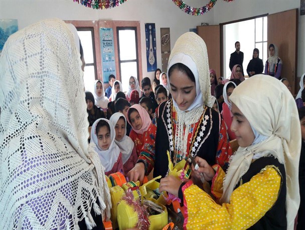 برگزاری جشن بزرگ احسان دانش آموزی در دبستان خوش برش شبخوسلات +تصاویر