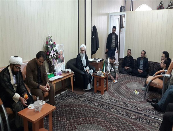 دیدار مسئولین دانشگاه پیام نور استان کردستان با امام جمعه سنندج/عکس
