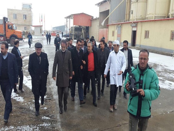 بازدید مسئولین ازشرکت فراز دانه خرمدشت