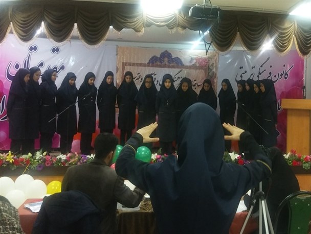 صدا و سیما مدارس را نادیده گرفتند/ مدارس مشتاقانه در مسابقات شرکت می کنند