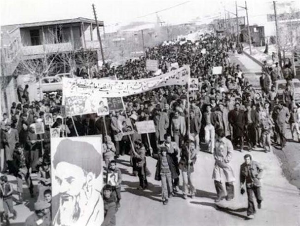 روزشمار انقلاب 57 در الیگودرز +تصویر