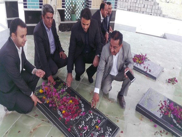 فرهنگ ایثار و شهادت  در جامعه نهادینه شده است