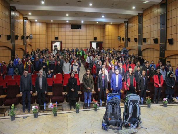 صعود سراسری کوهنوردان کشور به قله کرگز به میزبانی شهرستان بهار