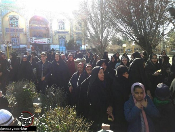 همایش بزرگ "پیاده روی خانوادگی" در سرخه برپا شد+ عکس