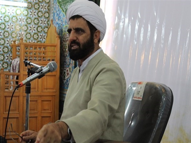 مشکلات کشور به دلیل دور شدن از راه و روش امام است/ در چهل سال دوم انقلاب، قله های سعادت را طی خواهیم کرد