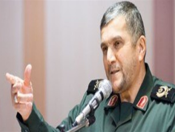 سپاه خوزستان در حوادث پیاپی در کنار مردم است/ علم محرومیت‌زدایی در دست بسیجیان