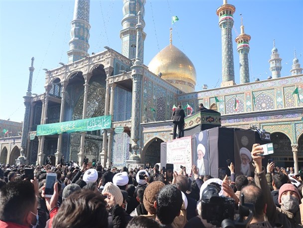 وداع مردم قم با پیکر مرجع عالیقدر شیعیان