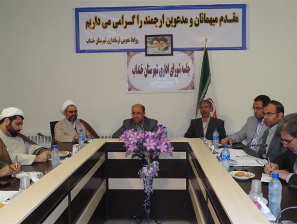 صدق و راستگویی قدم اول برای خدمتگزاری است