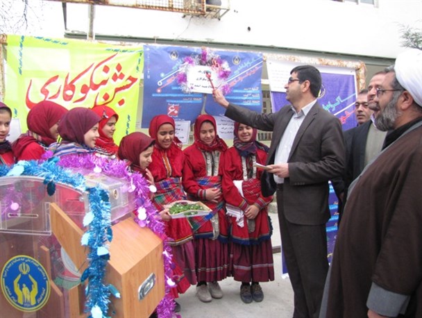 نواختن زنگ نیکوکاری در مدارس شهرستان رامیان/ گزارش تصویری
