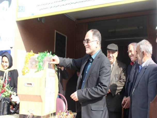 زنگ نیکوکاری در مدارس گلوگاه نواخته شد /تصاویر