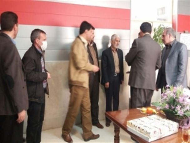تجلیل از خدمات پزشکی جراح بیمارستان معاون شهر صحنه + تصویر
