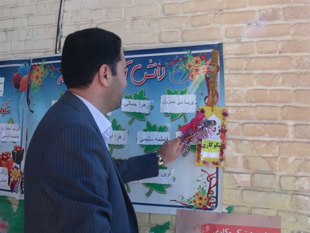 زنگ نیکوکاری در مدارس سنقر به صدا در آمد