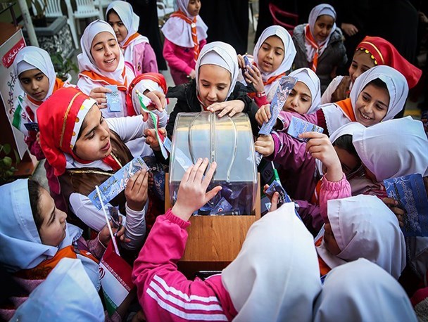 جشن نیکوکاری در مدارس سرخس آغاز شد