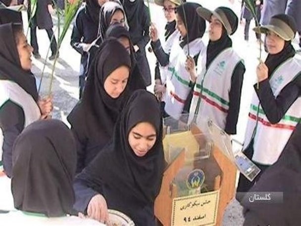 شور احسان و نیکوکاری در مدارس شهرستان آزادشهر+تصاویر