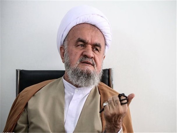 امروز باید همچون حضرت زهرا(س) از ولی زمان خود دفاع کنیم/ الگوی ما در ولایتمداری حضرت زهراست