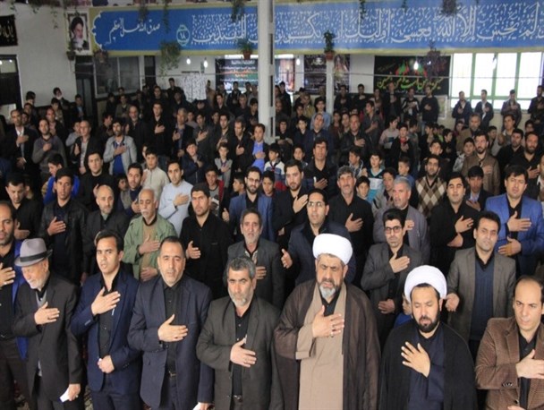 اصلاندوزی ها در سالروز شهادت ام ابیها اشک ماتم ریختند+تصاویر